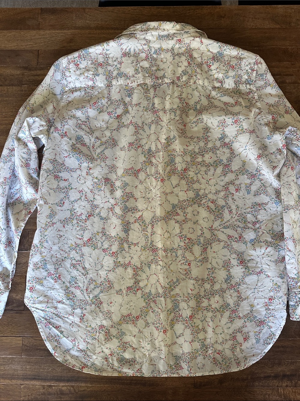 Frank & Eileen Women’s Shirt with Delicate Multicolor Floral Print - Picture 3 of 5